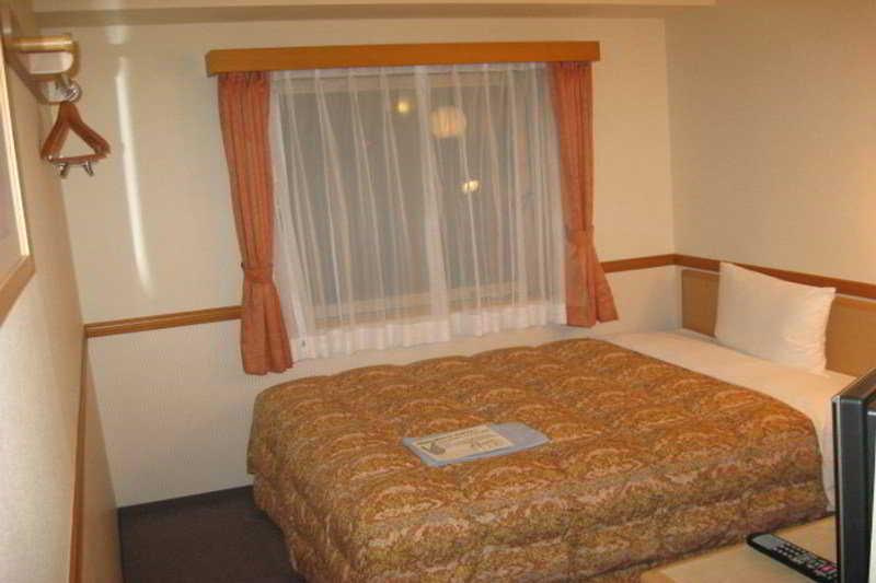 Toyoko Inn Sendai-Eki Nishi-Guchi Chuo Buitenkant foto