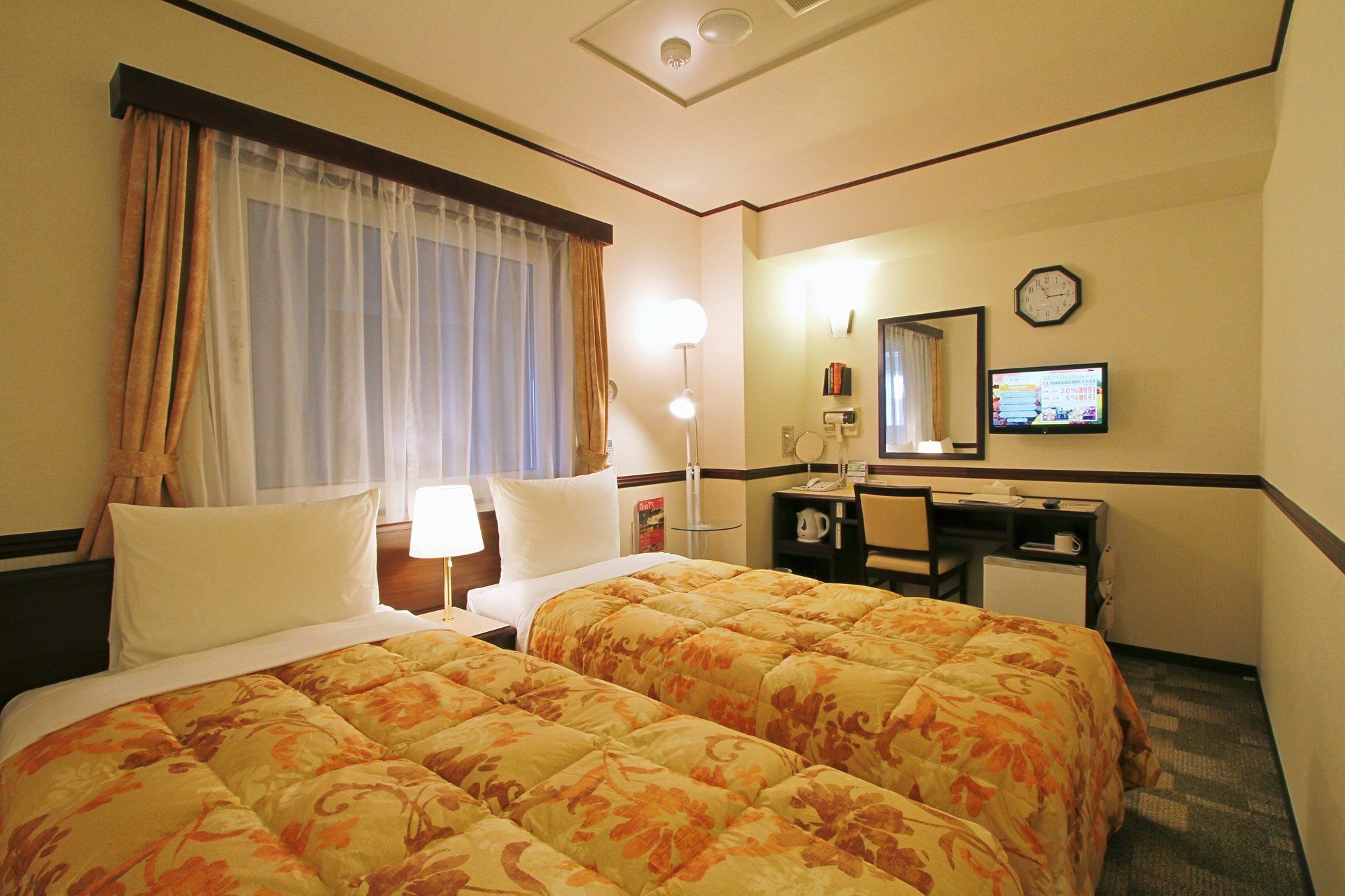 Toyoko Inn Sendai-Eki Nishi-Guchi Chuo Buitenkant foto