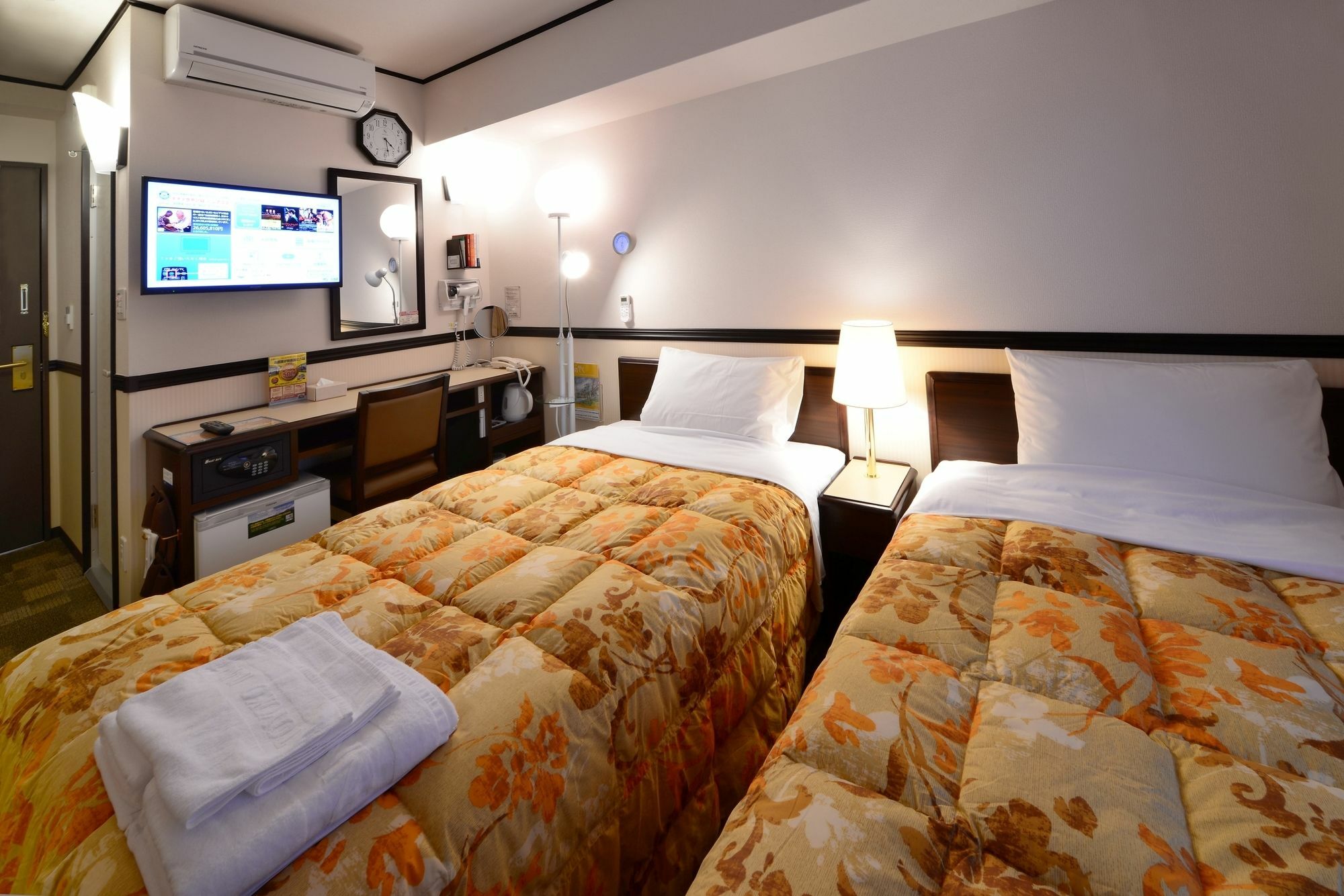 Toyoko Inn Sendai-Eki Nishi-Guchi Chuo Buitenkant foto